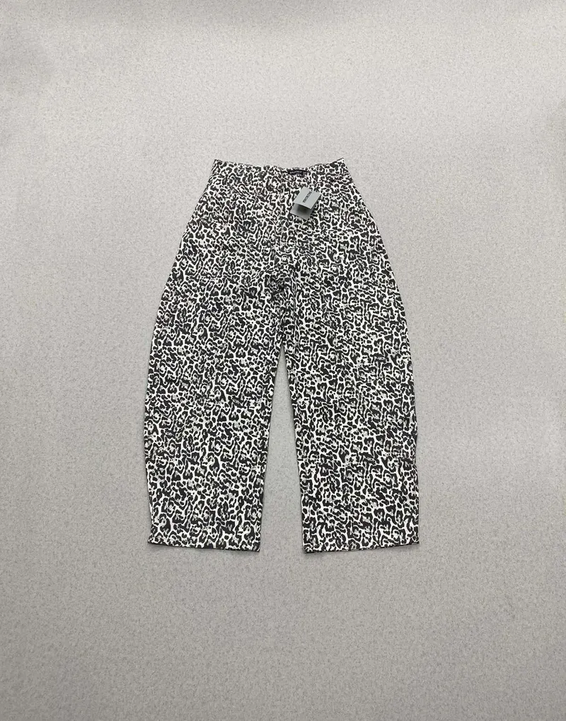 SKU44883